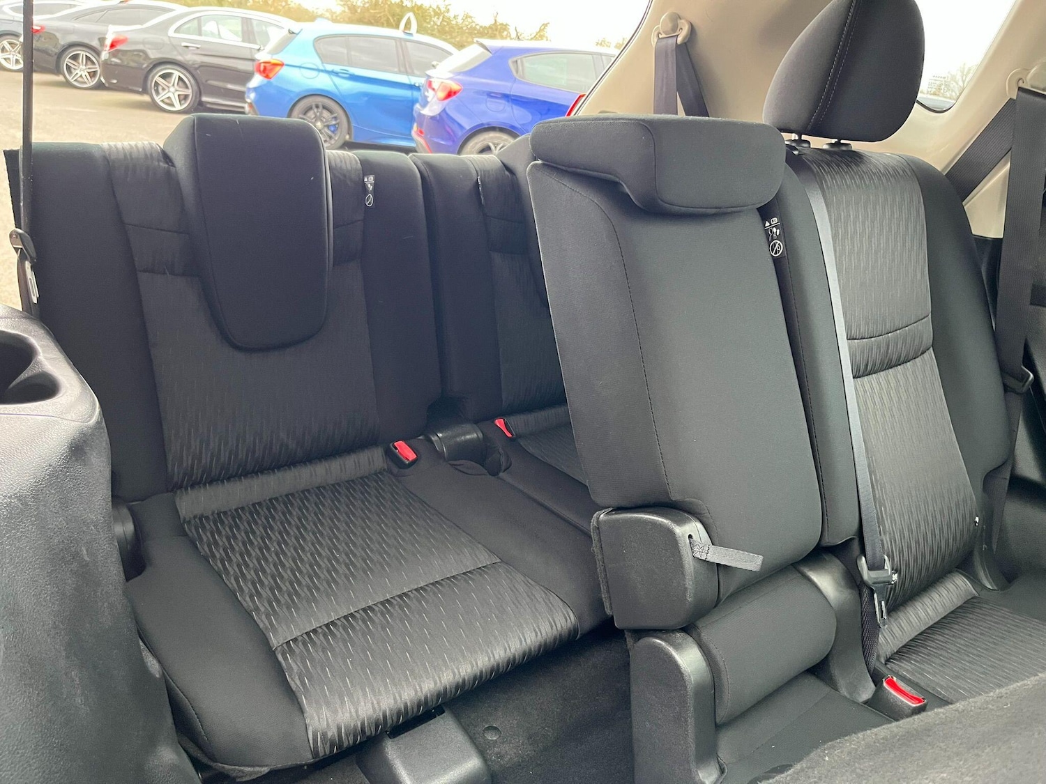 Used Nissan X-Trail for sale - 77683230: Photo 38