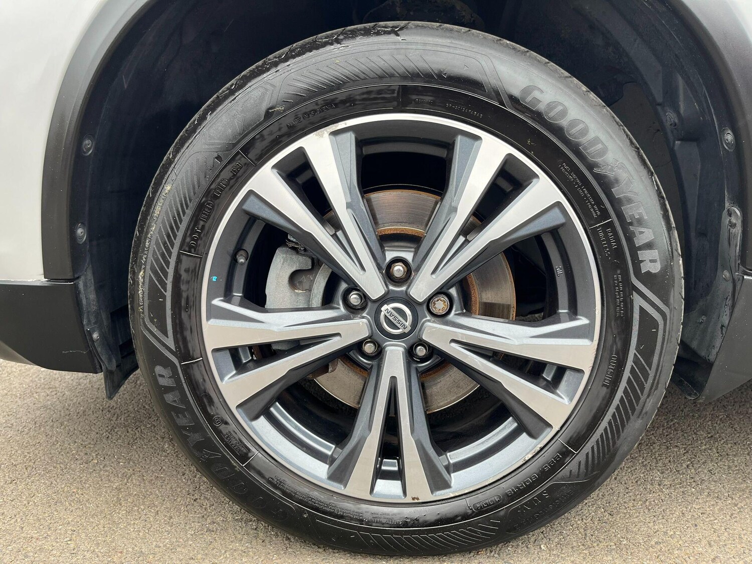 Used Nissan X-Trail for sale - 77683230: Photo 46