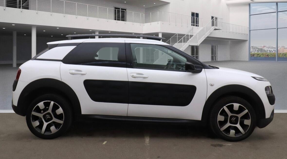 Used Citroen C4 Cactus 2015 for sale - 76360035: Photo 2