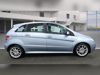 Used Mercedes-Benz B Class 2010 for sale - 77166960: Photo