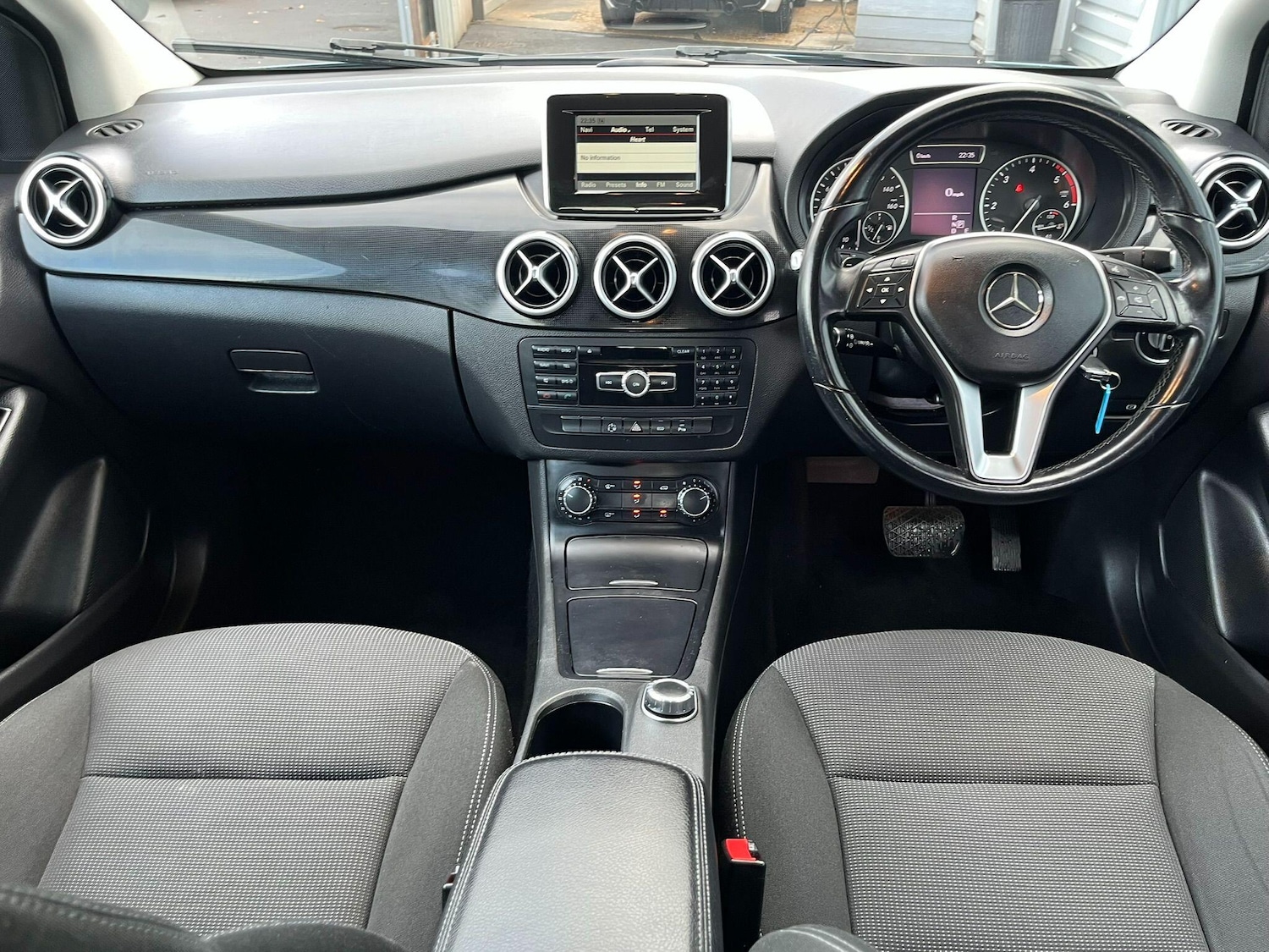 Used Mercedes-Benz B Class 2013 for sale - 76690039: Photo 14