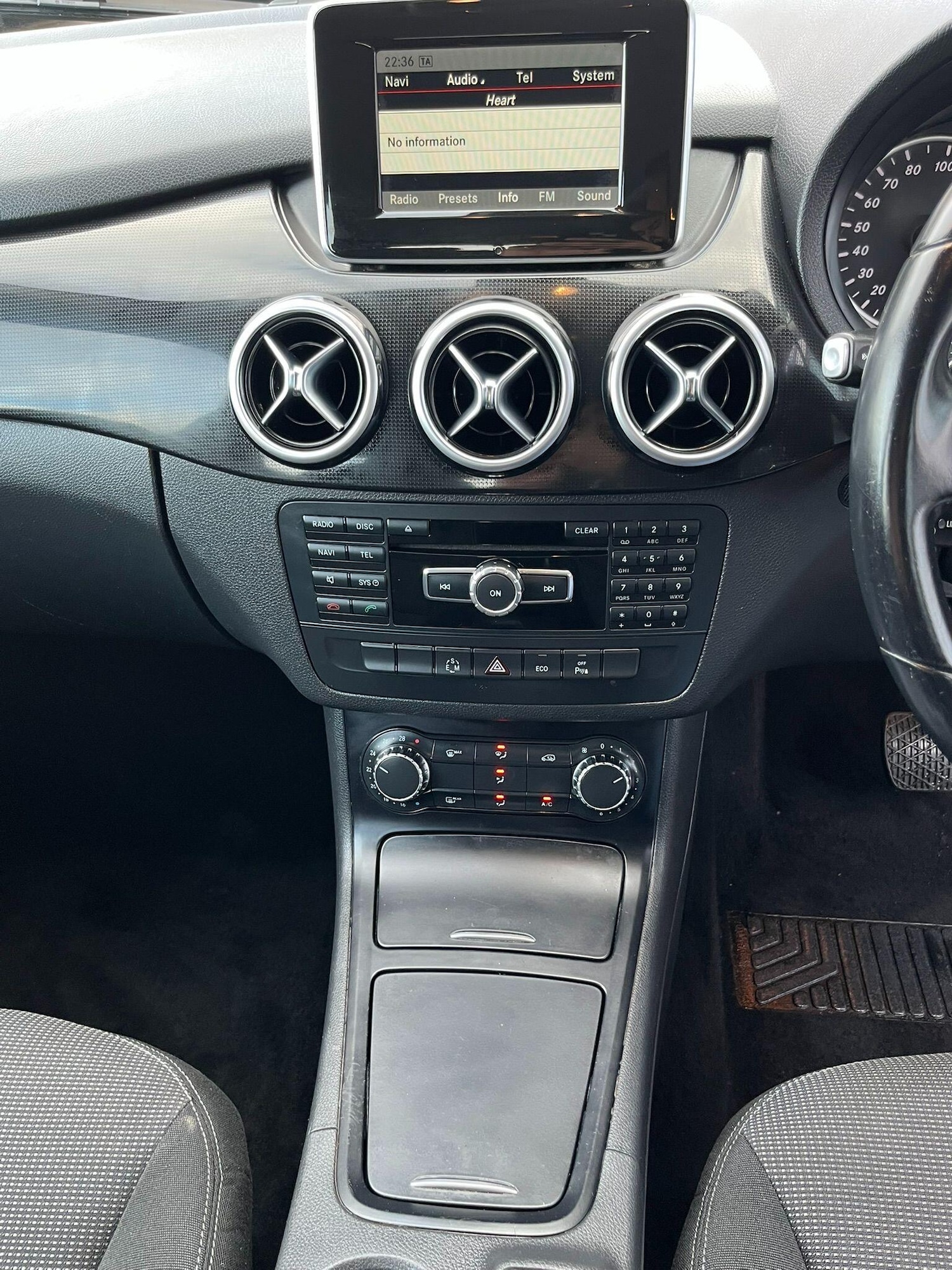 Used Mercedes-Benz B Class 2013 for sale - 76690039: Photo 20