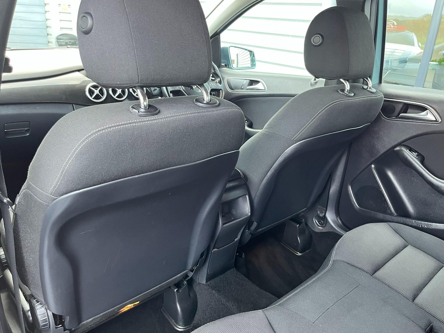 Used Mercedes-Benz B Class 2013 for sale - 76690039: Photo 30