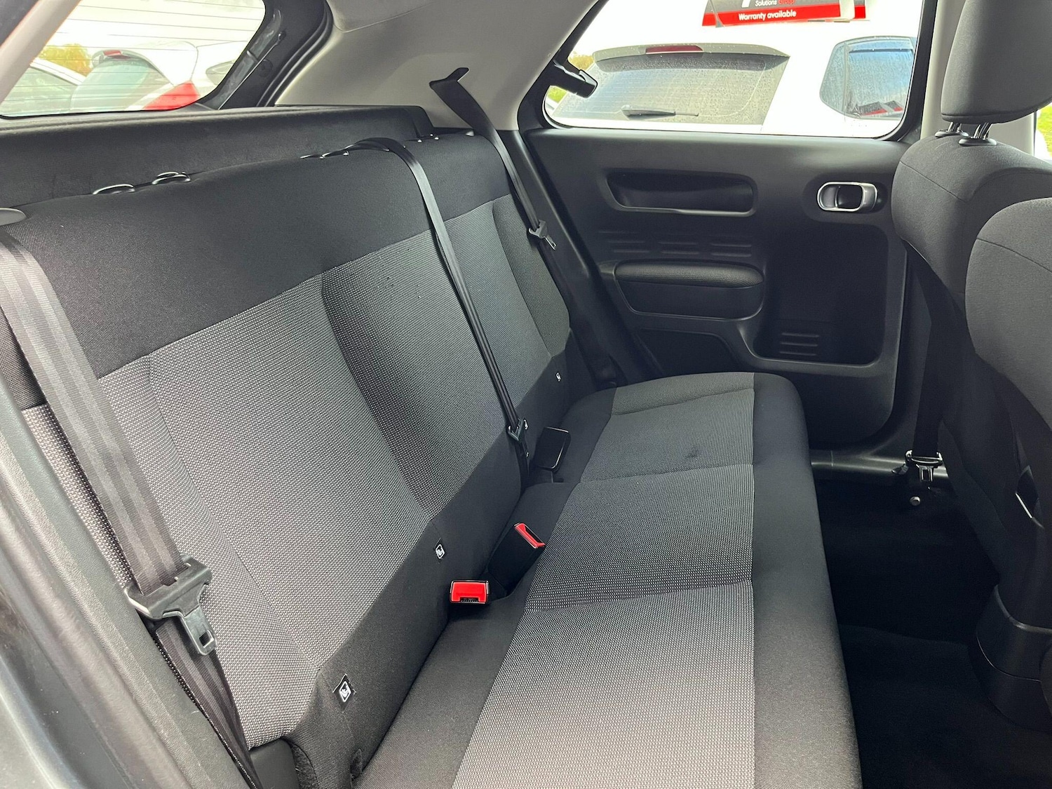 Used Citroen C4 Cactus 2016 for sale - 76688688: Photo 32