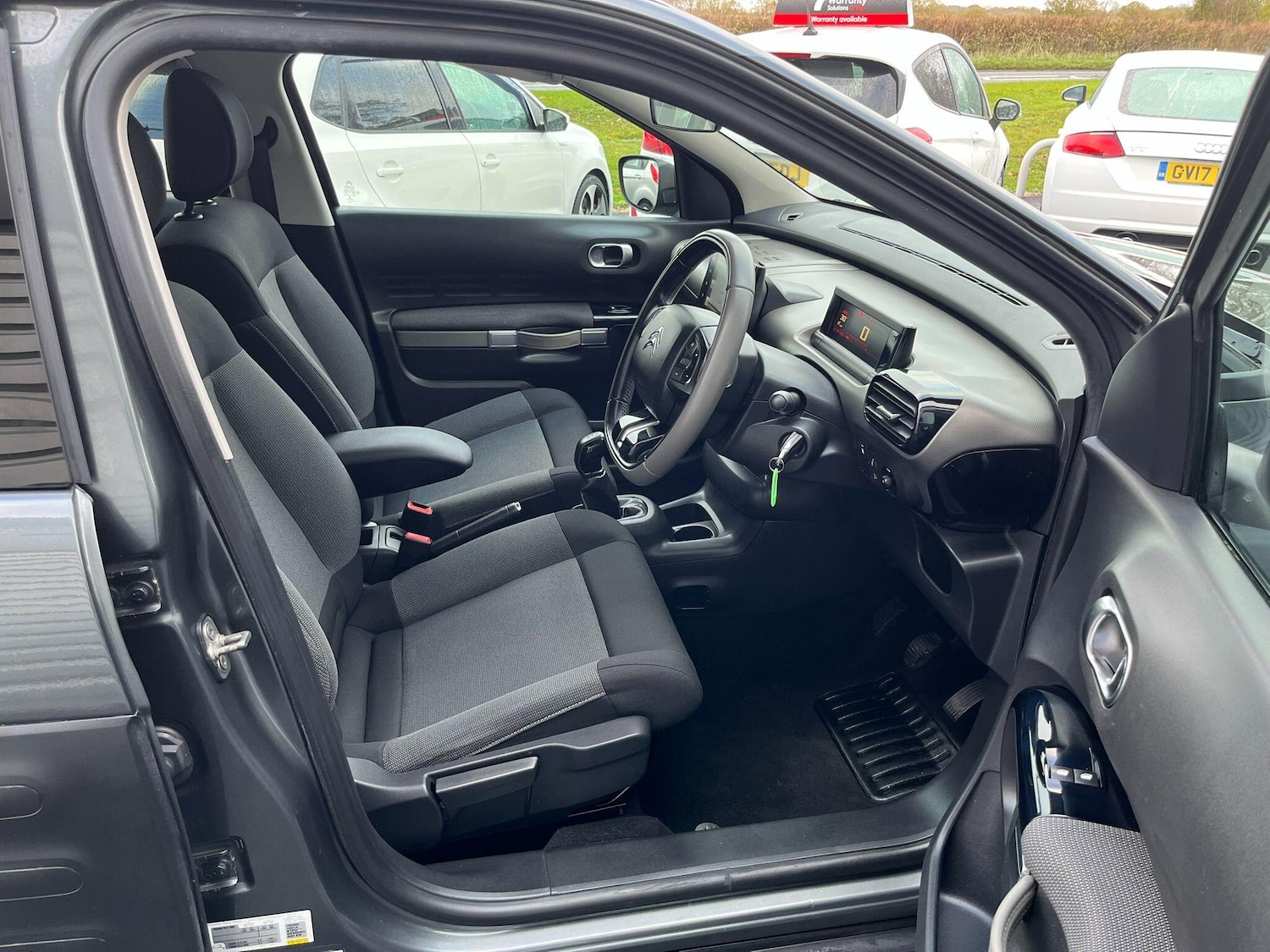 Used Citroen C4 Cactus 2016 for sale - 76688688: Photo 9