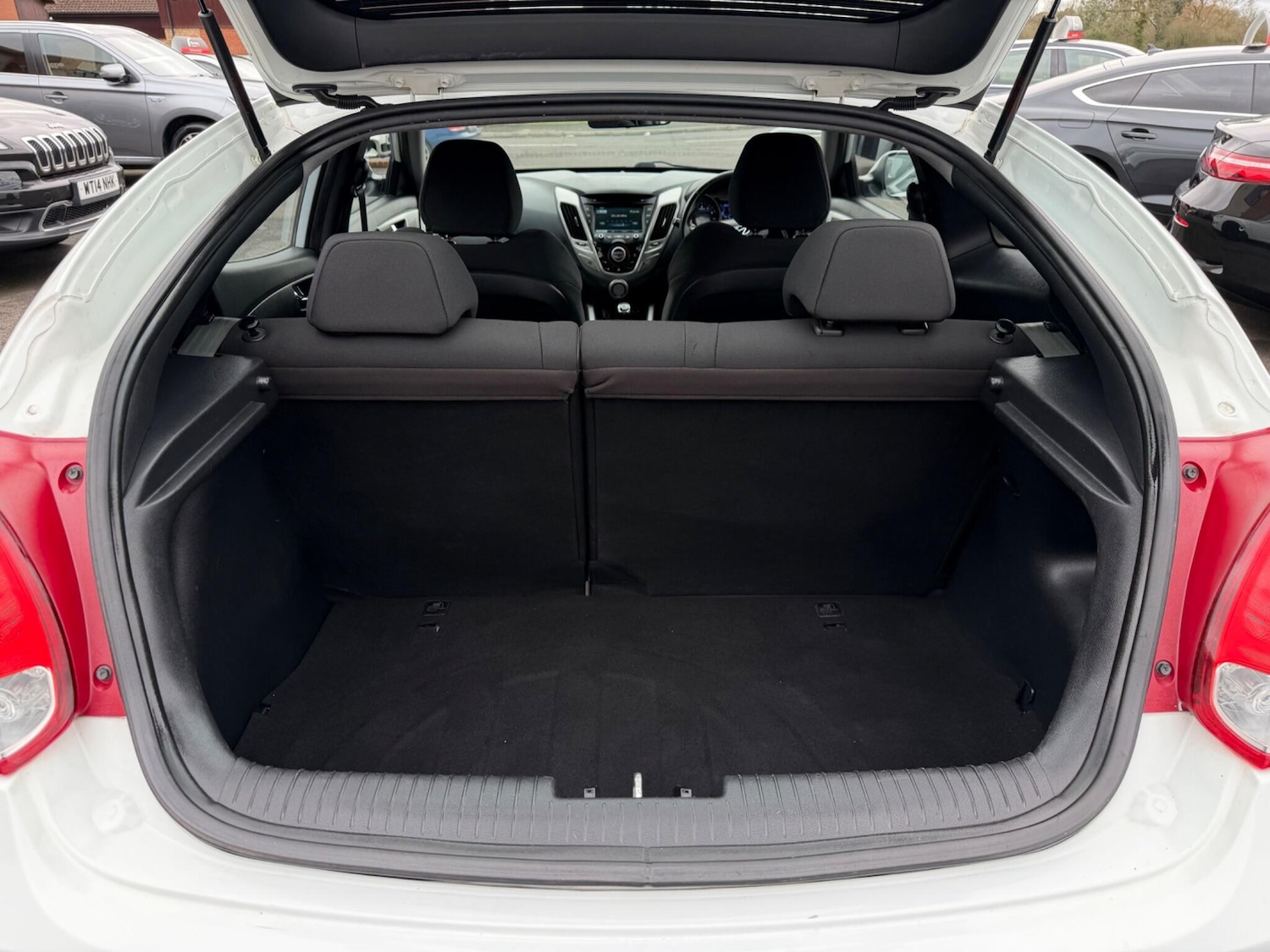 Used Hyundai Veloster 2013 for sale - 77633328: Photo 16