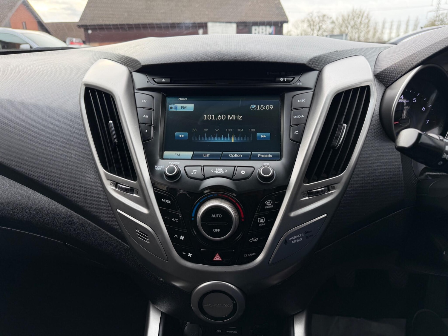 Used Hyundai Veloster 2013 for sale - 77633328: Photo 17