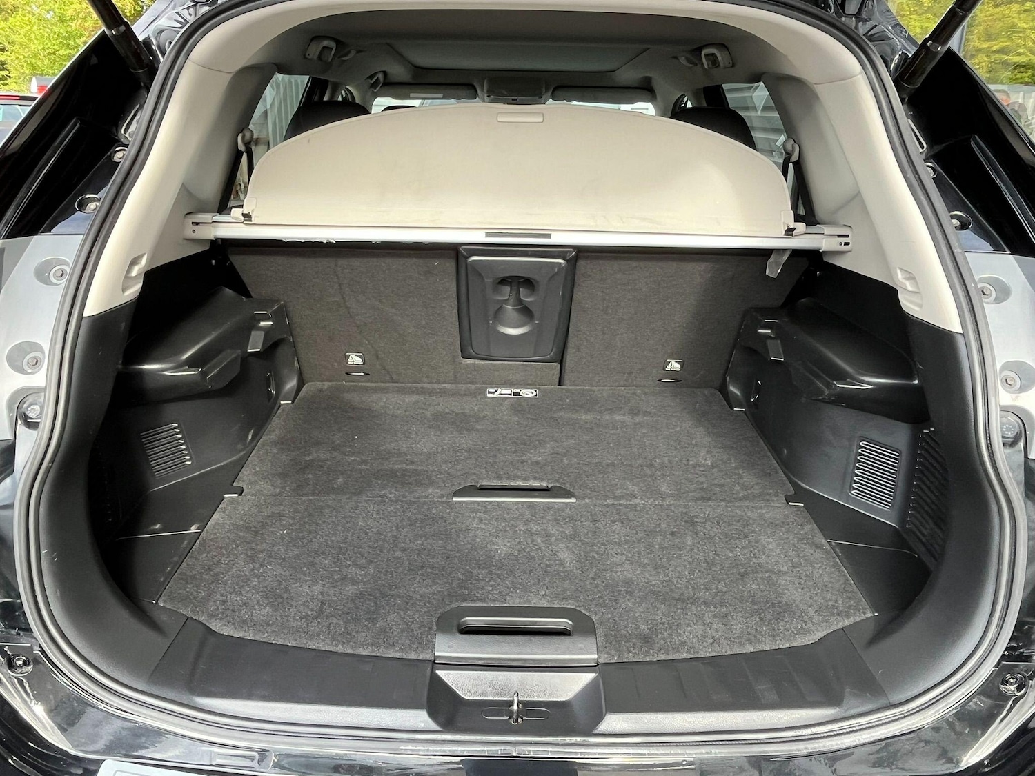 Used Nissan X-Trail 2017 for sale - 76136093: Photo 40