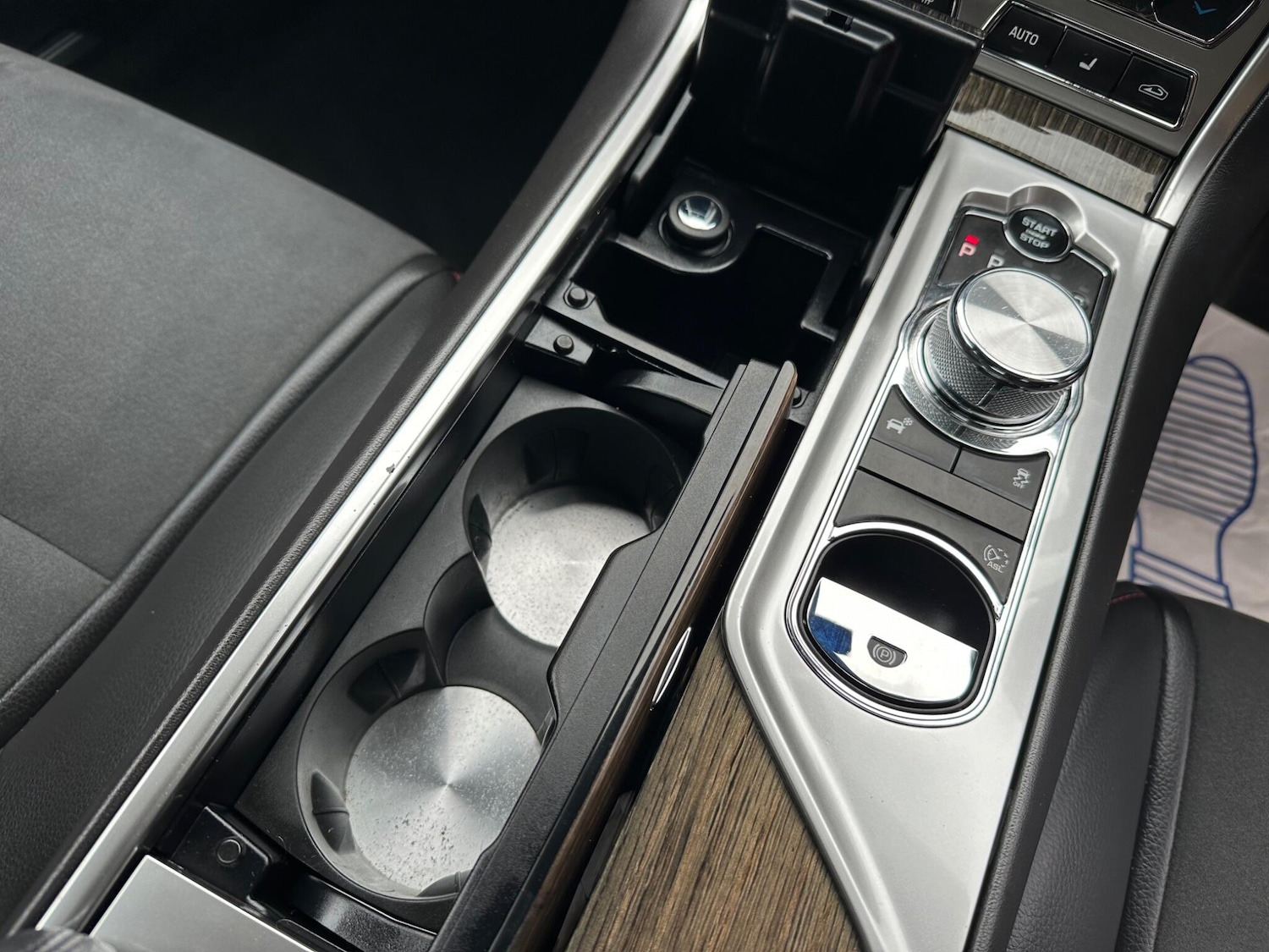 Used Jaguar XF 2015 for sale - 76307403: Photo 23