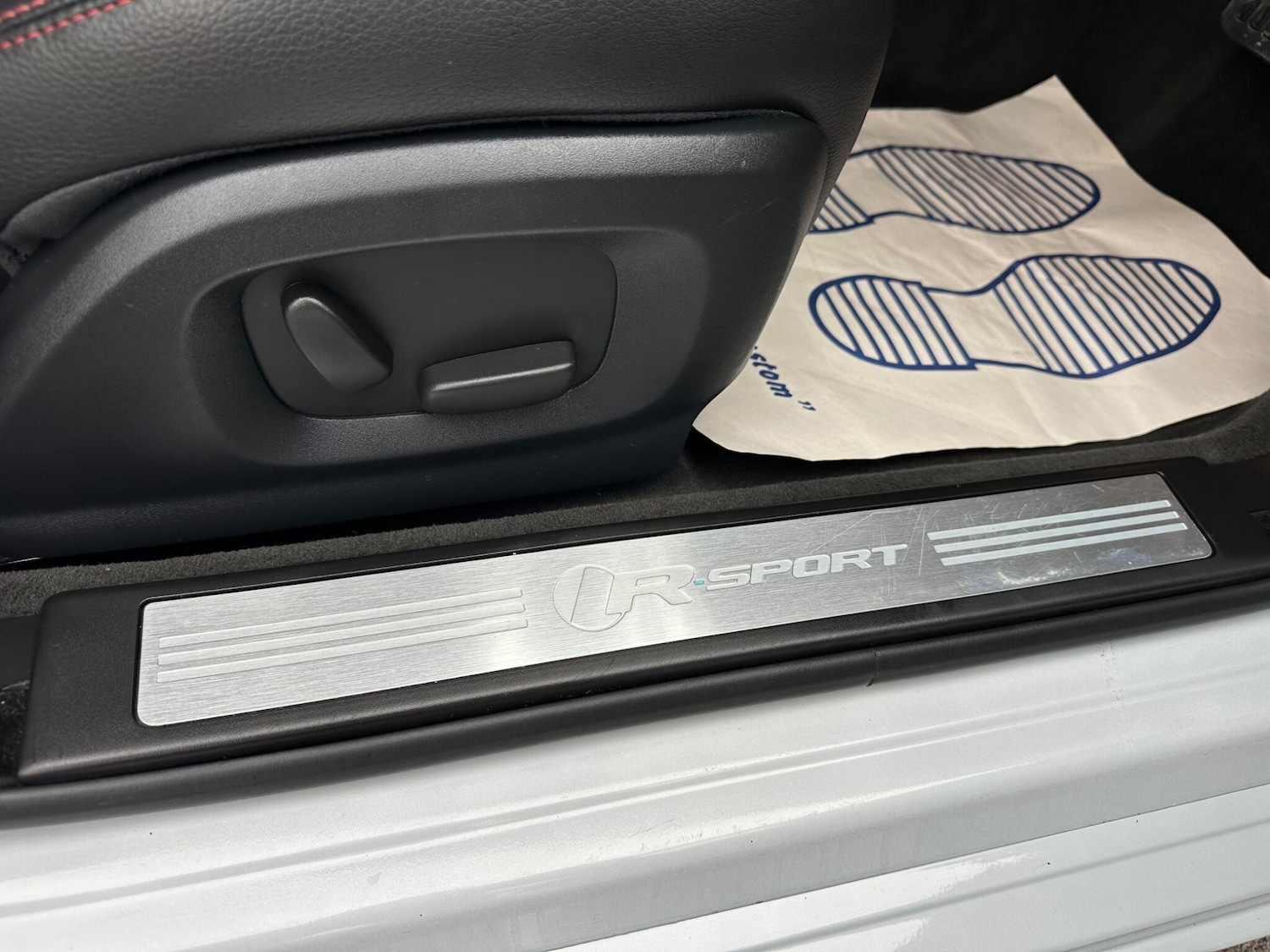 Used Jaguar XF 2015 for sale - 76307403: Photo 34