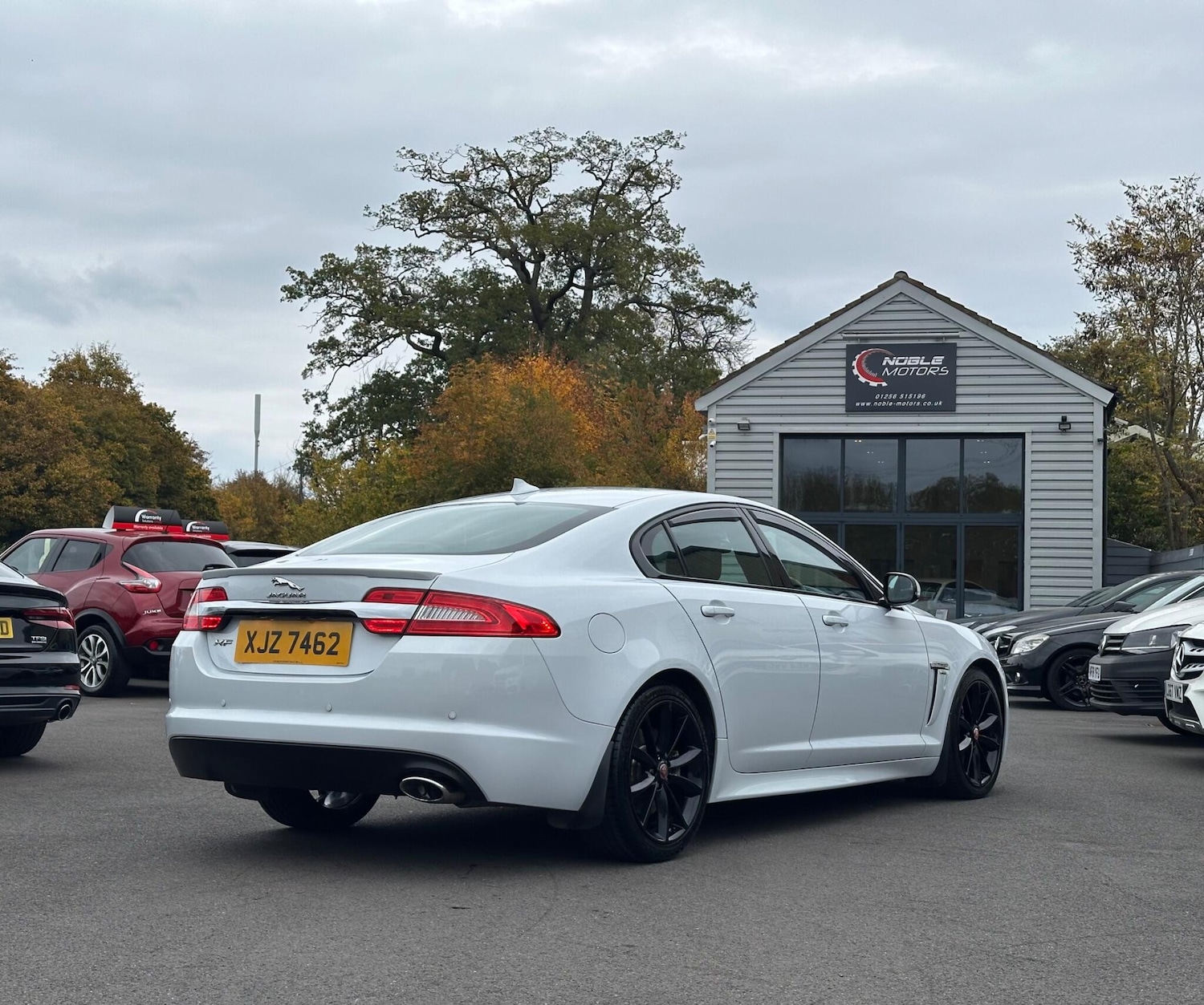 Used Jaguar XF 2015 for sale - 76307403: Photo 4