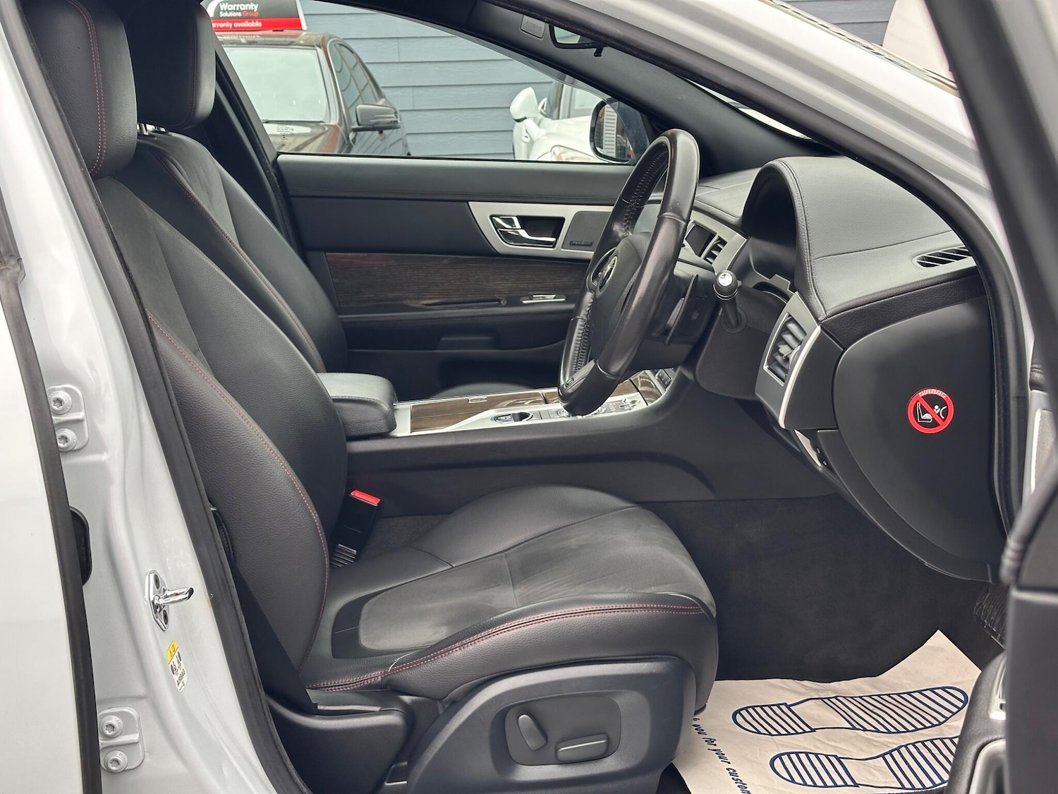 Used Jaguar XF 2015 for sale - 76307403: Photo 7