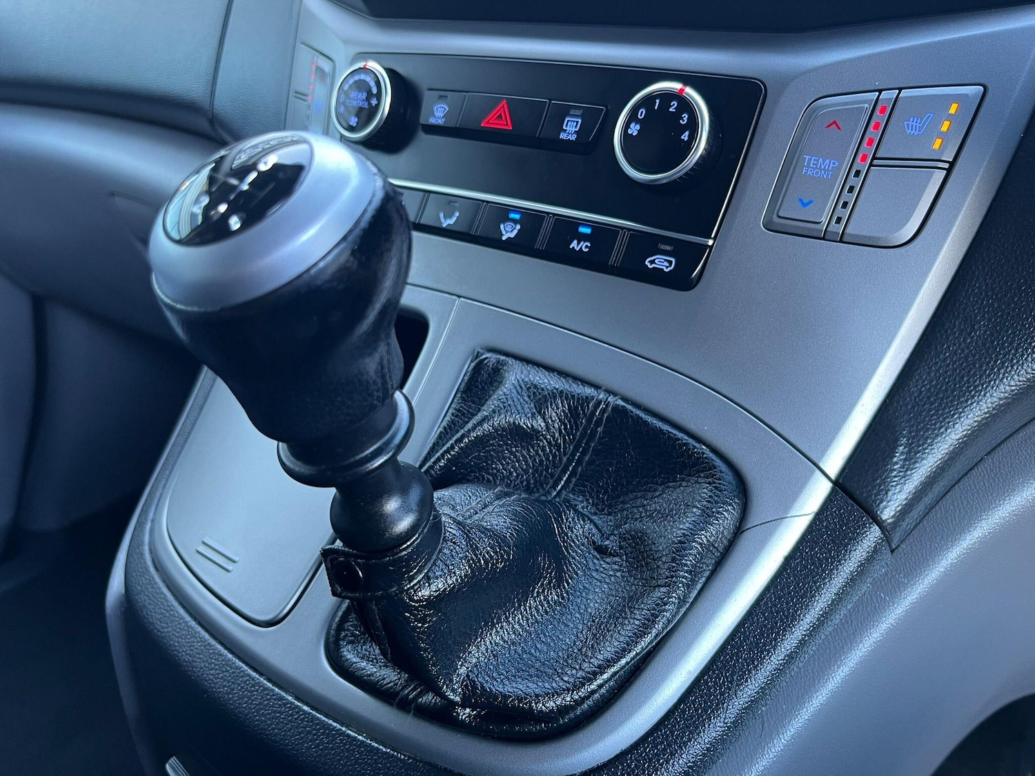 Used Hyundai i800 2017 for sale - 76992784: Photo 22