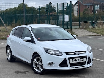 2013 (63) - 1.0 125 EcoBoost Zetec 5dr