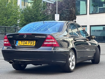 Used Mercedes-Benz C-Class 2004 for sale - 75457879: Photo