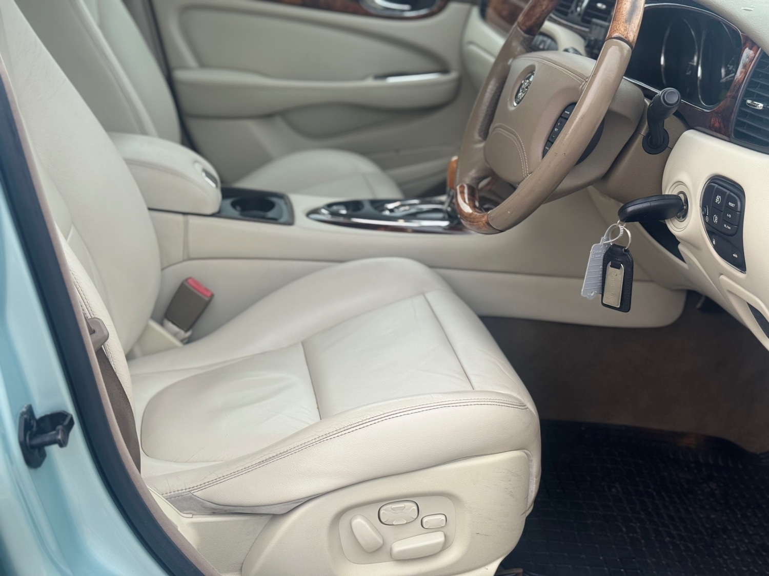 Used Jaguar XJ 2003 for sale - 76312497: Photo 11