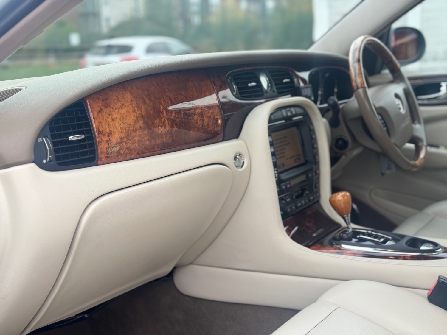 Used Jaguar XJ 2003 for sale - 76312497: Photo 18