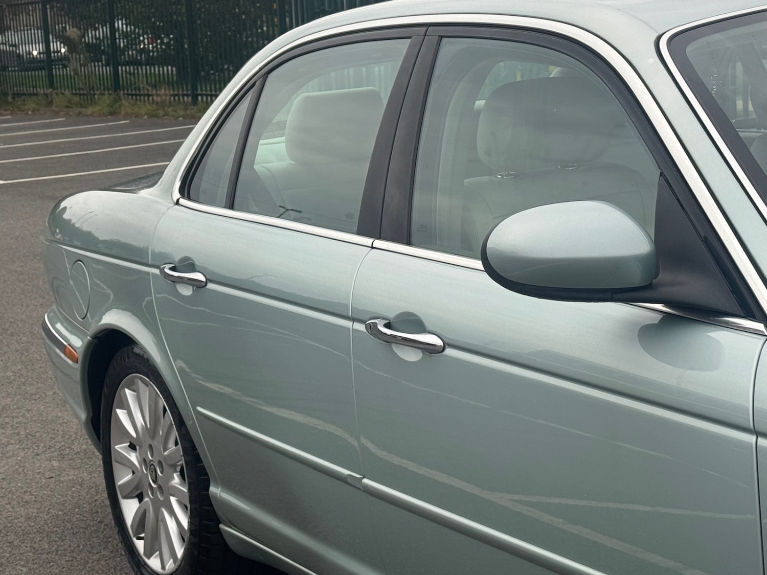 Used Jaguar XJ 2003 for sale - 76312497: Photo 21