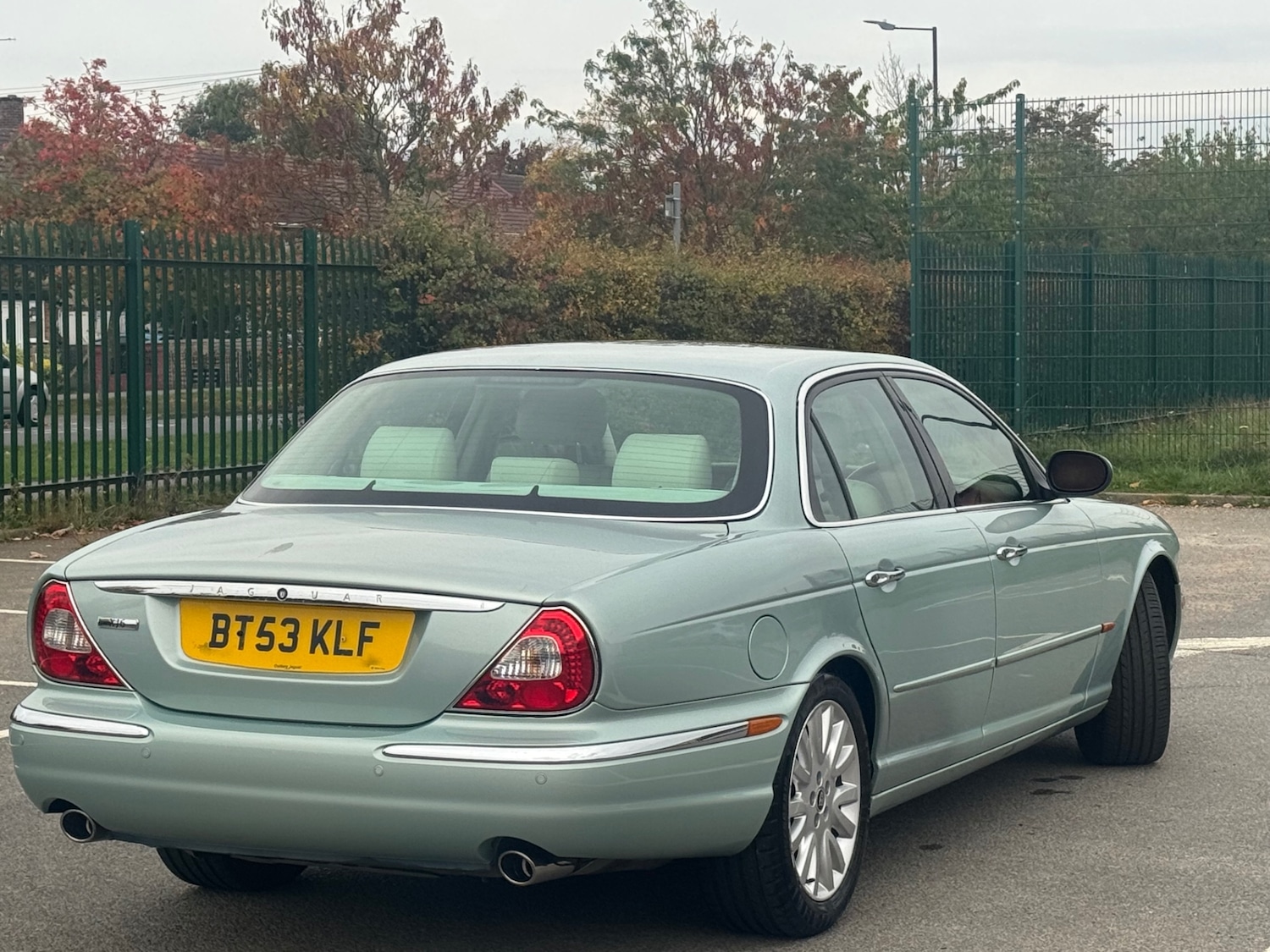 Used Jaguar XJ 2003 for sale - 76312497: Photo 24