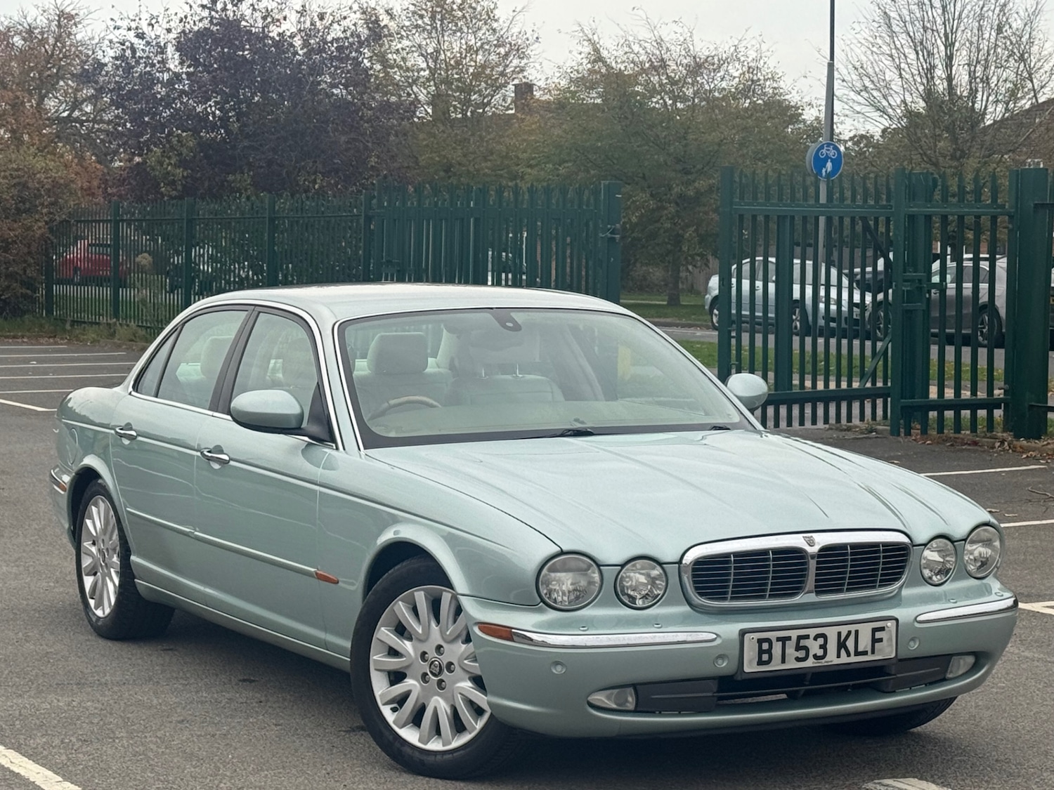 Used Jaguar XJ 2003 for sale - 76312497: Photo 32