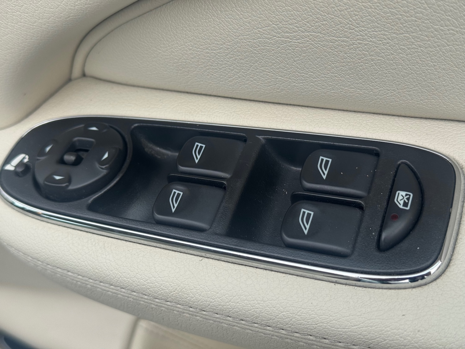 Used Jaguar XJ 2003 for sale - 76312497: Photo 35