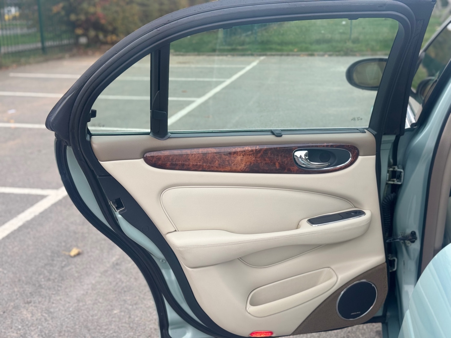 Used Jaguar XJ 2003 for sale - 76312497: Photo 47