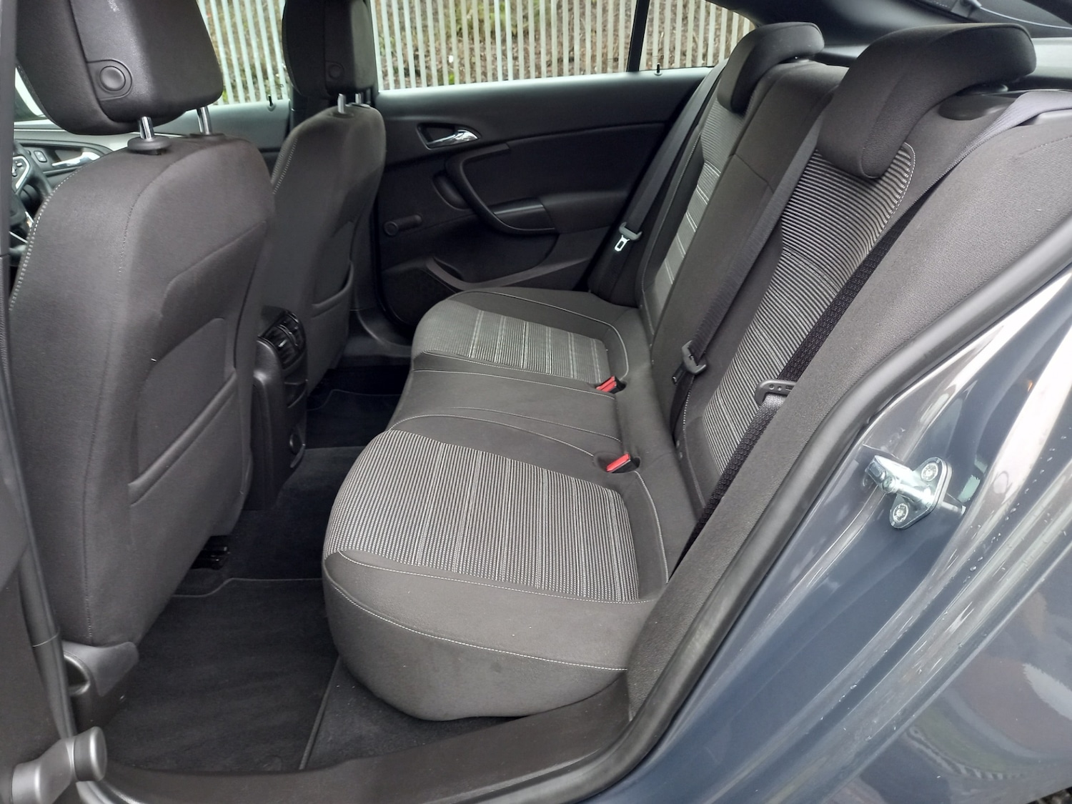 Used Vauxhall Insignia 2013 for sale - 76948277: Photo 23