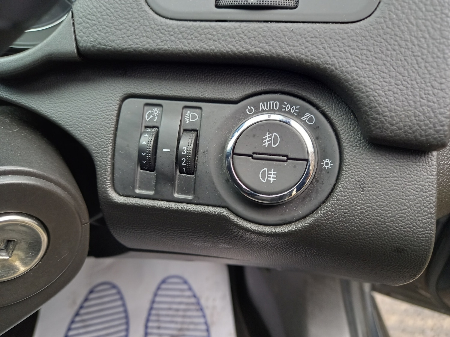 Used Vauxhall Insignia 2013 for sale - 76948277: Photo 29