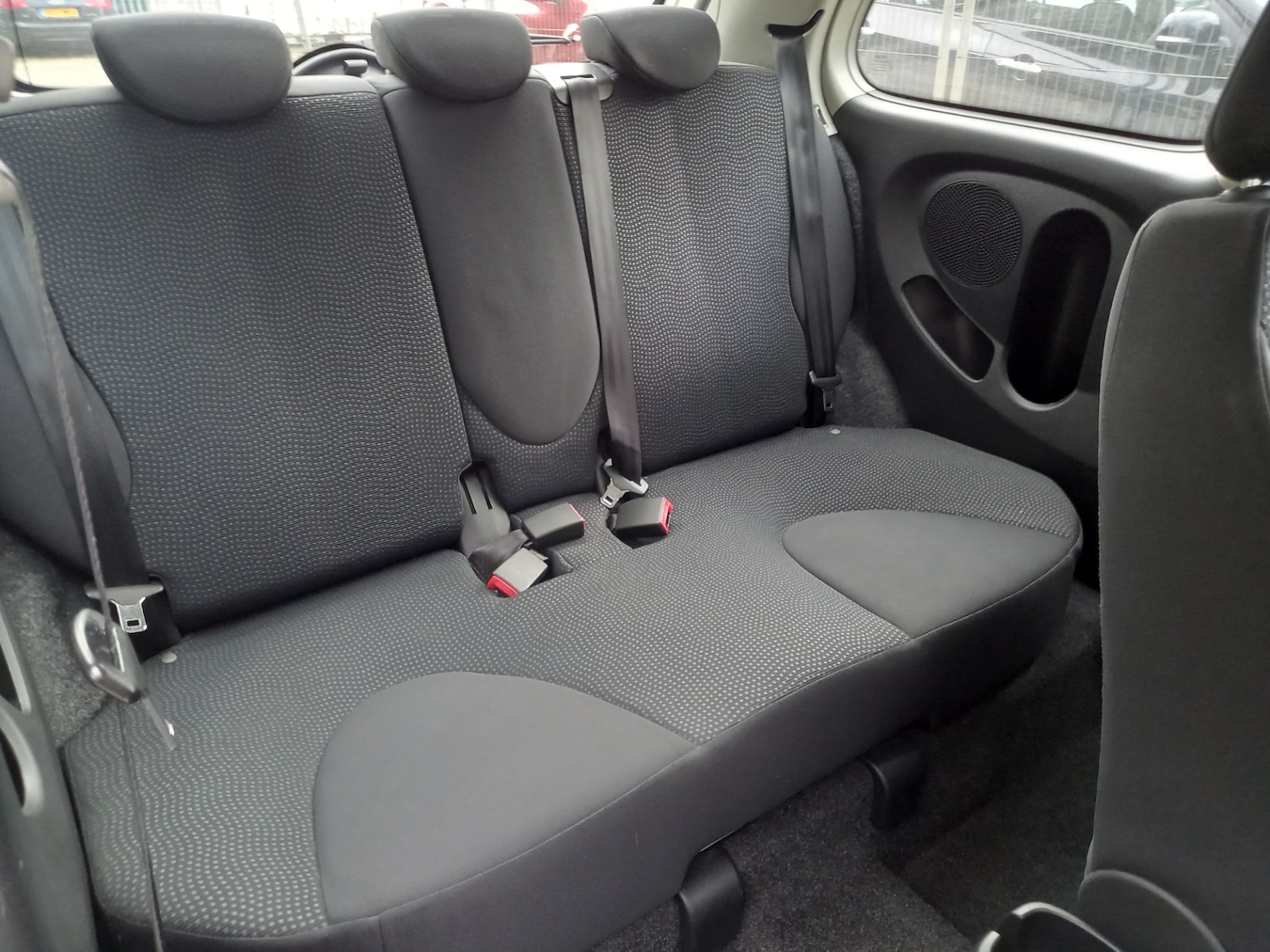 Used Nissan Micra 2010 for sale - 76320408: Photo 15