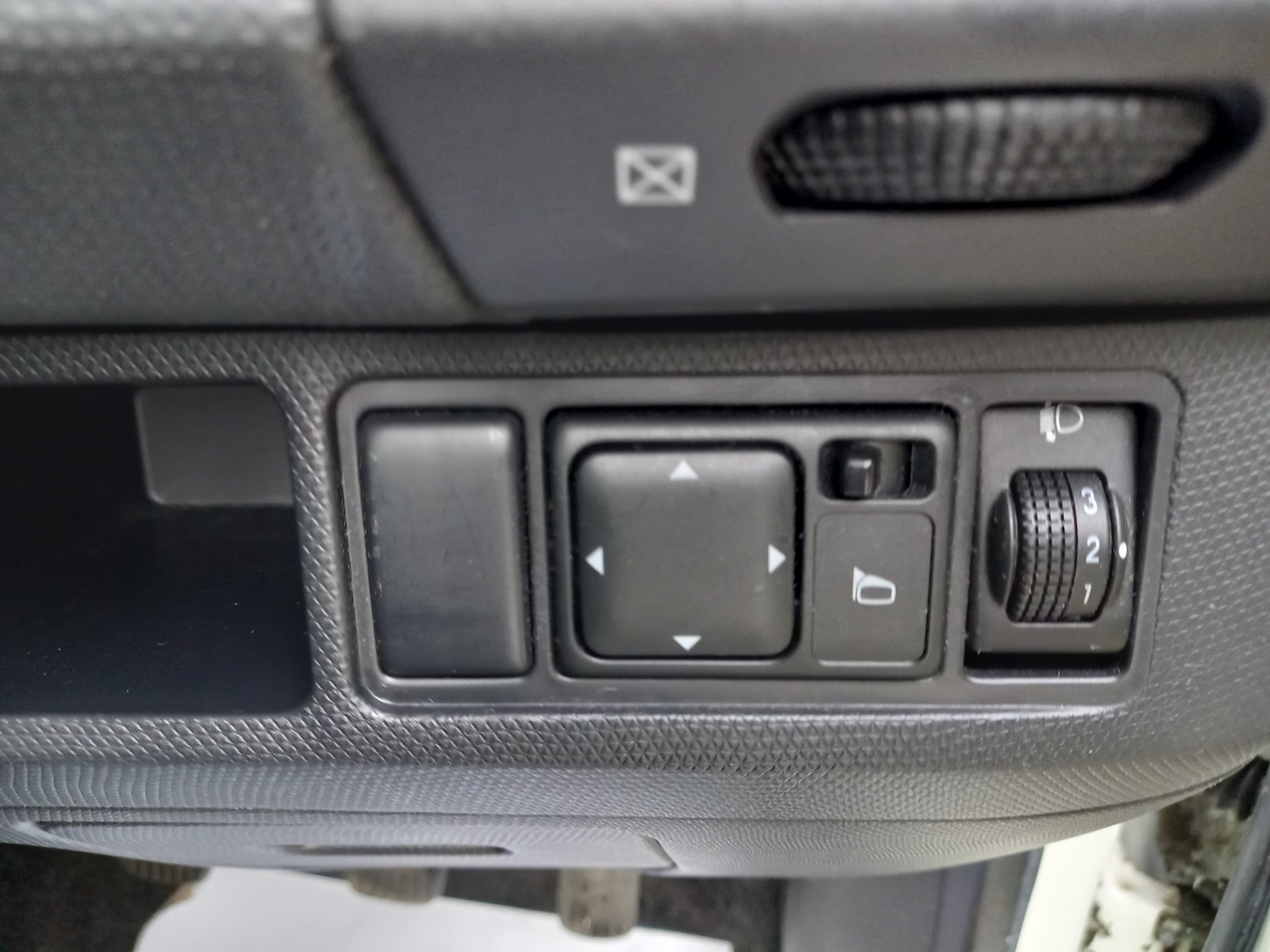 Used Nissan Micra 2010 for sale - 76320408: Photo 26