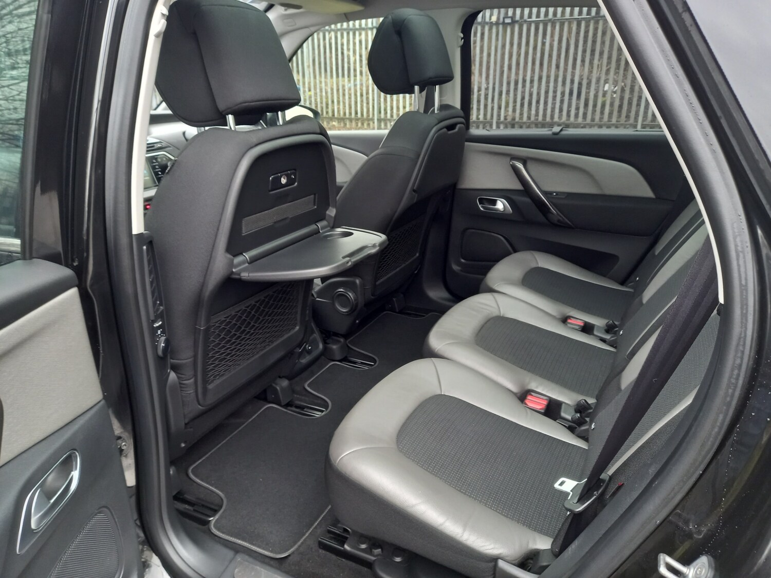 Used Citroen C4 Picasso 2013 for sale - 77701686: Photo 23