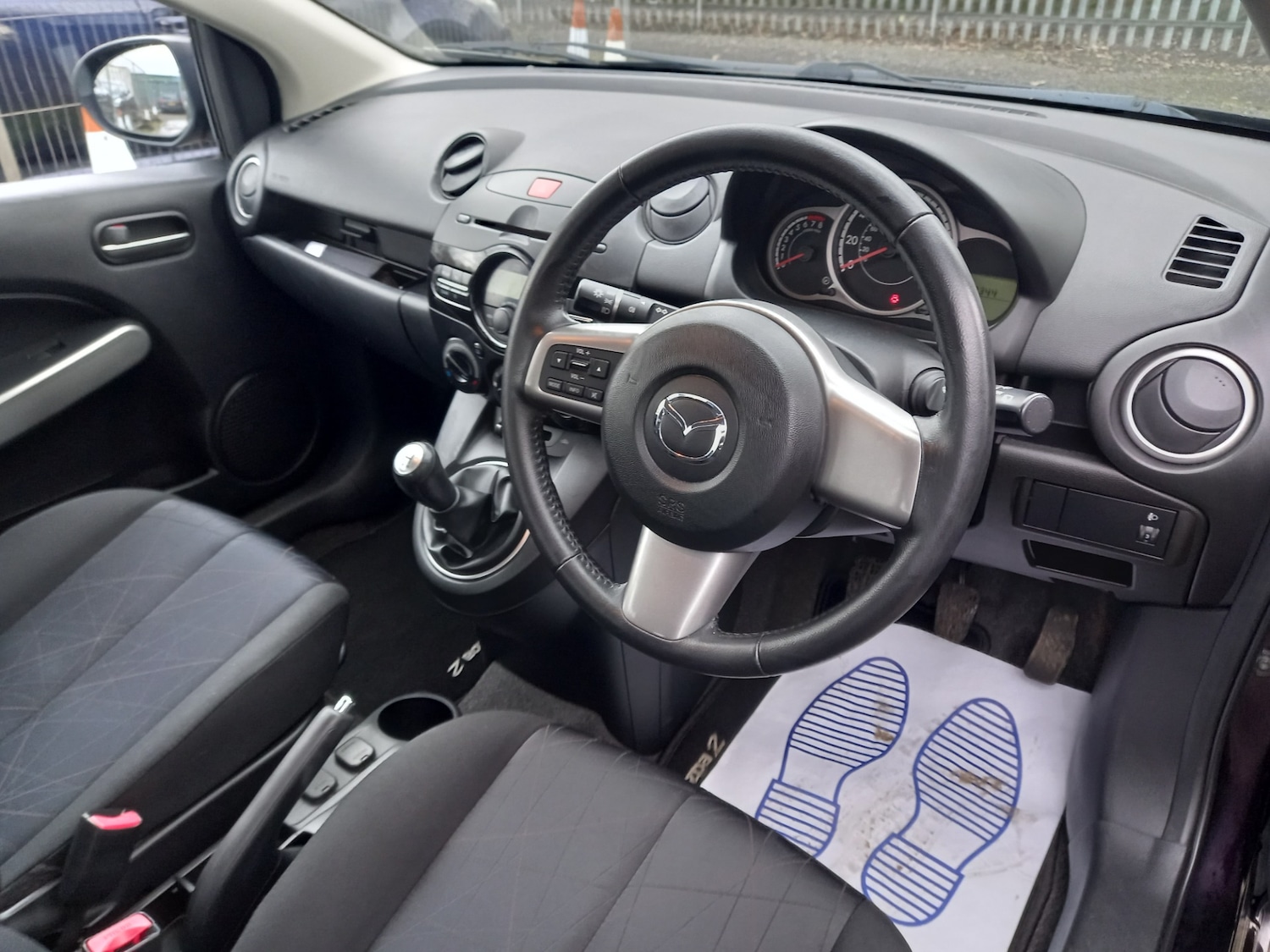 Used Mazda Mazda2 2012 for sale - 77445976: Photo 10