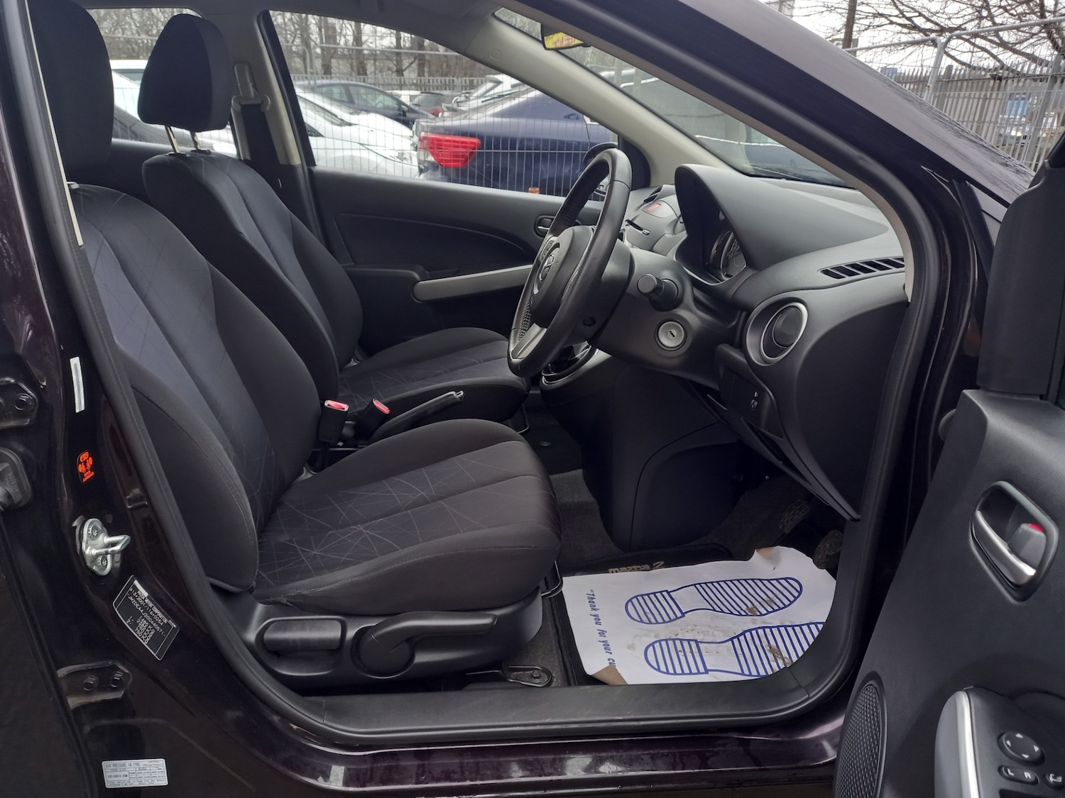 Used Mazda Mazda2 2012 for sale - 77445976: Photo 12