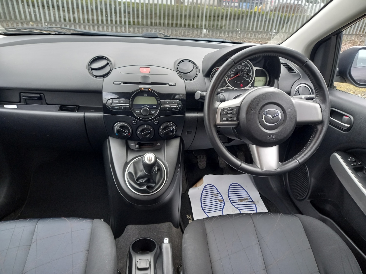 Used Mazda Mazda2 2012 for sale - 77445976: Photo 17