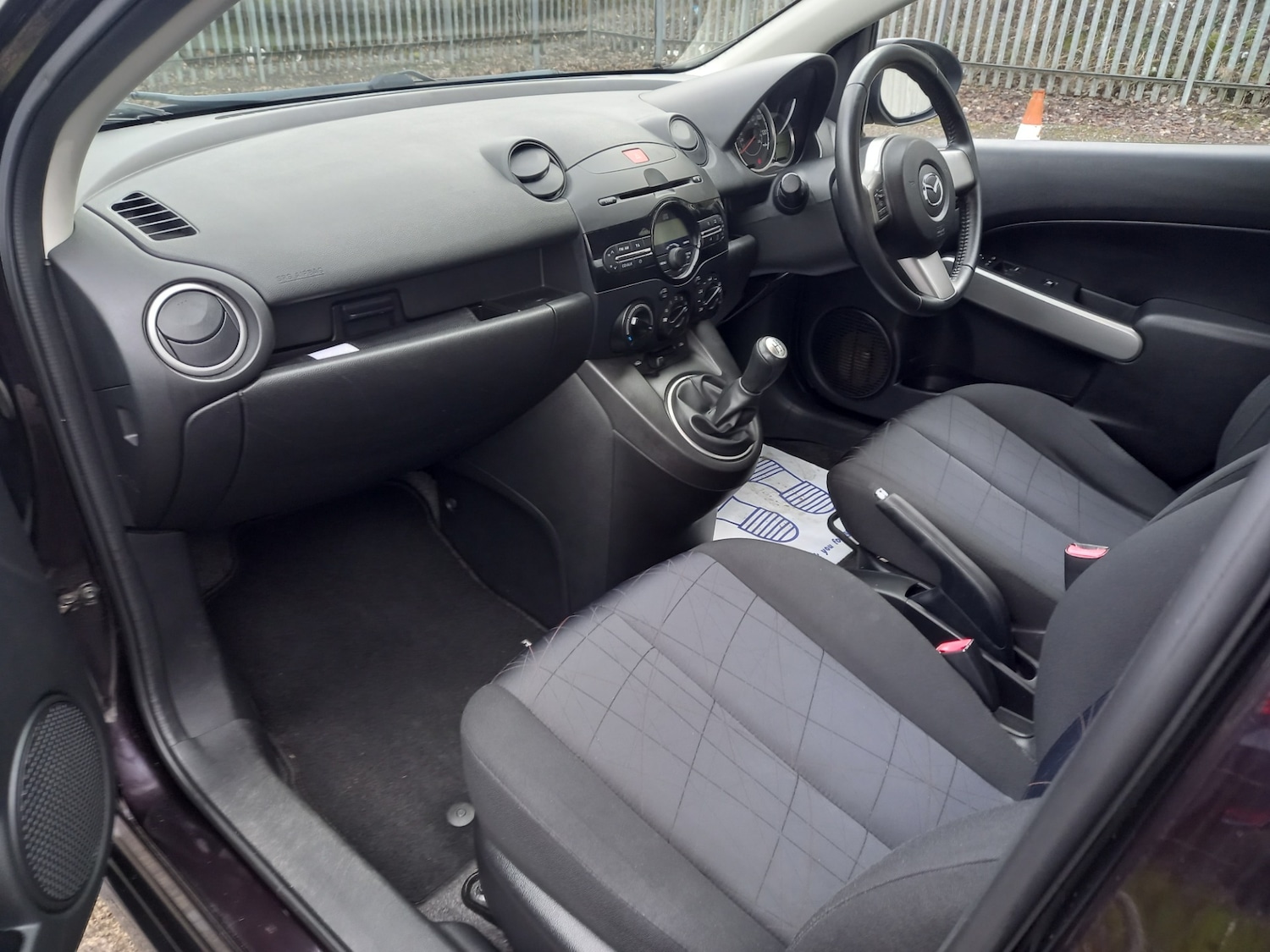 Used Mazda Mazda2 2012 for sale - 77445976: Photo 22