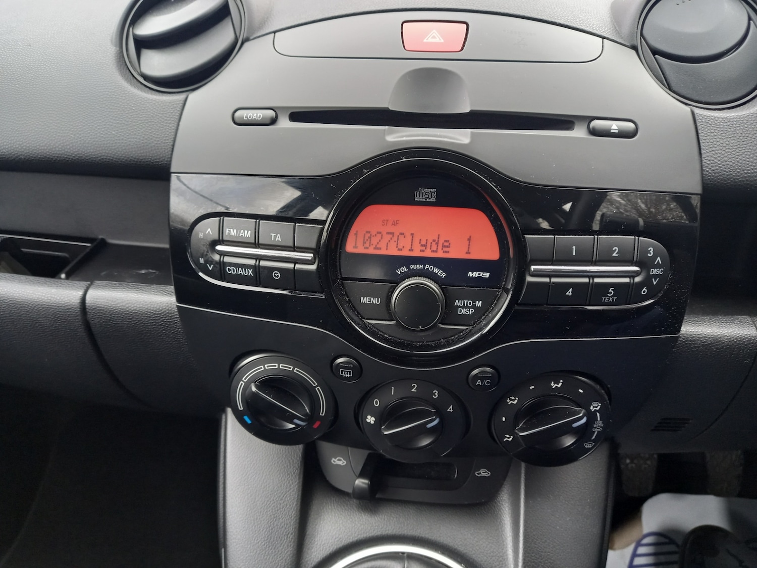 Used Mazda Mazda2 2012 for sale - 77445976: Photo 26