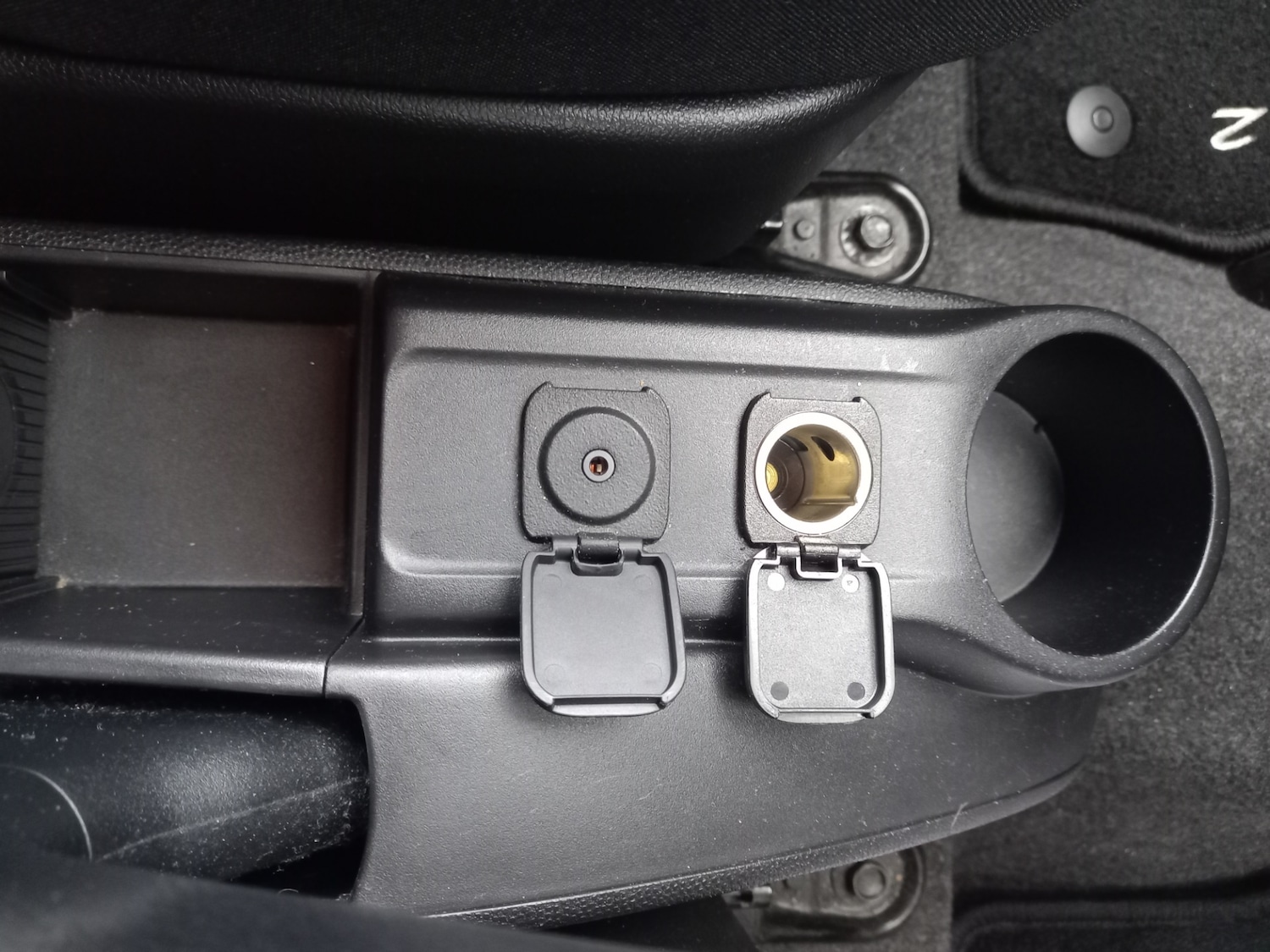 Used Mazda Mazda2 2012 for sale - 77445976: Photo 29