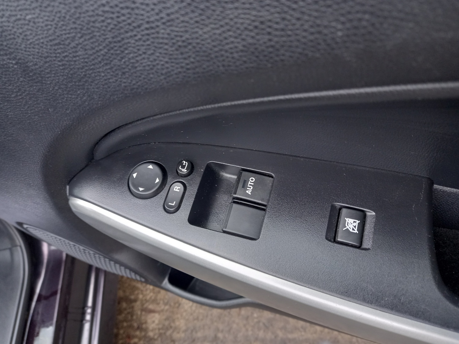 Used Mazda Mazda2 2012 for sale - 77445976: Photo 30