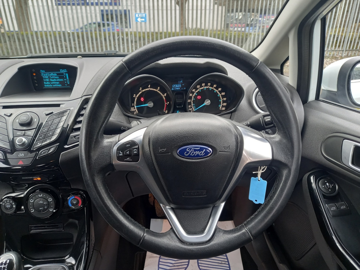 Used Ford Fiesta 2014 for sale - 78013065: Photo 16
