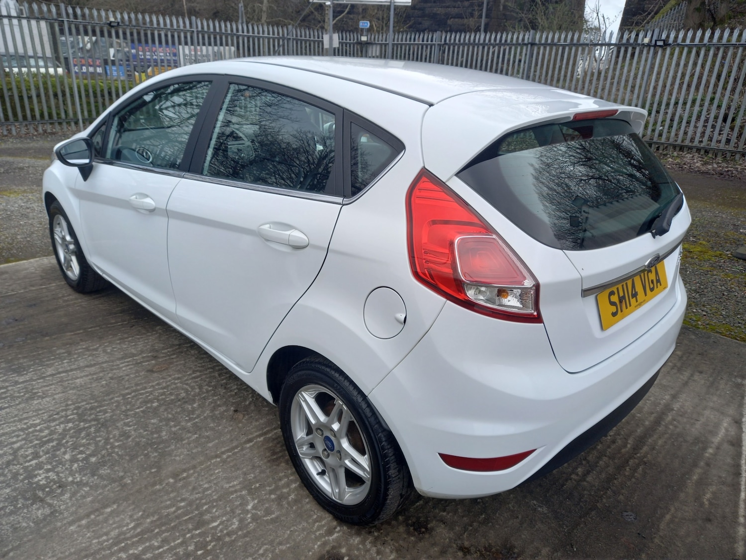 Used Ford Fiesta 2014 for sale - 78013065: Photo 3