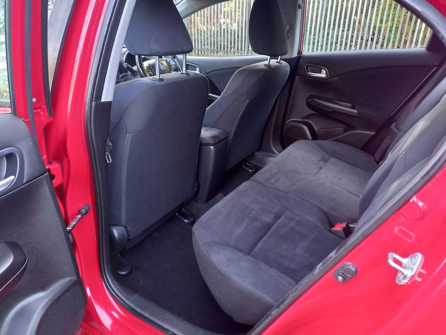 Used Honda Civic 2014 for sale - 76412290: Photo 26