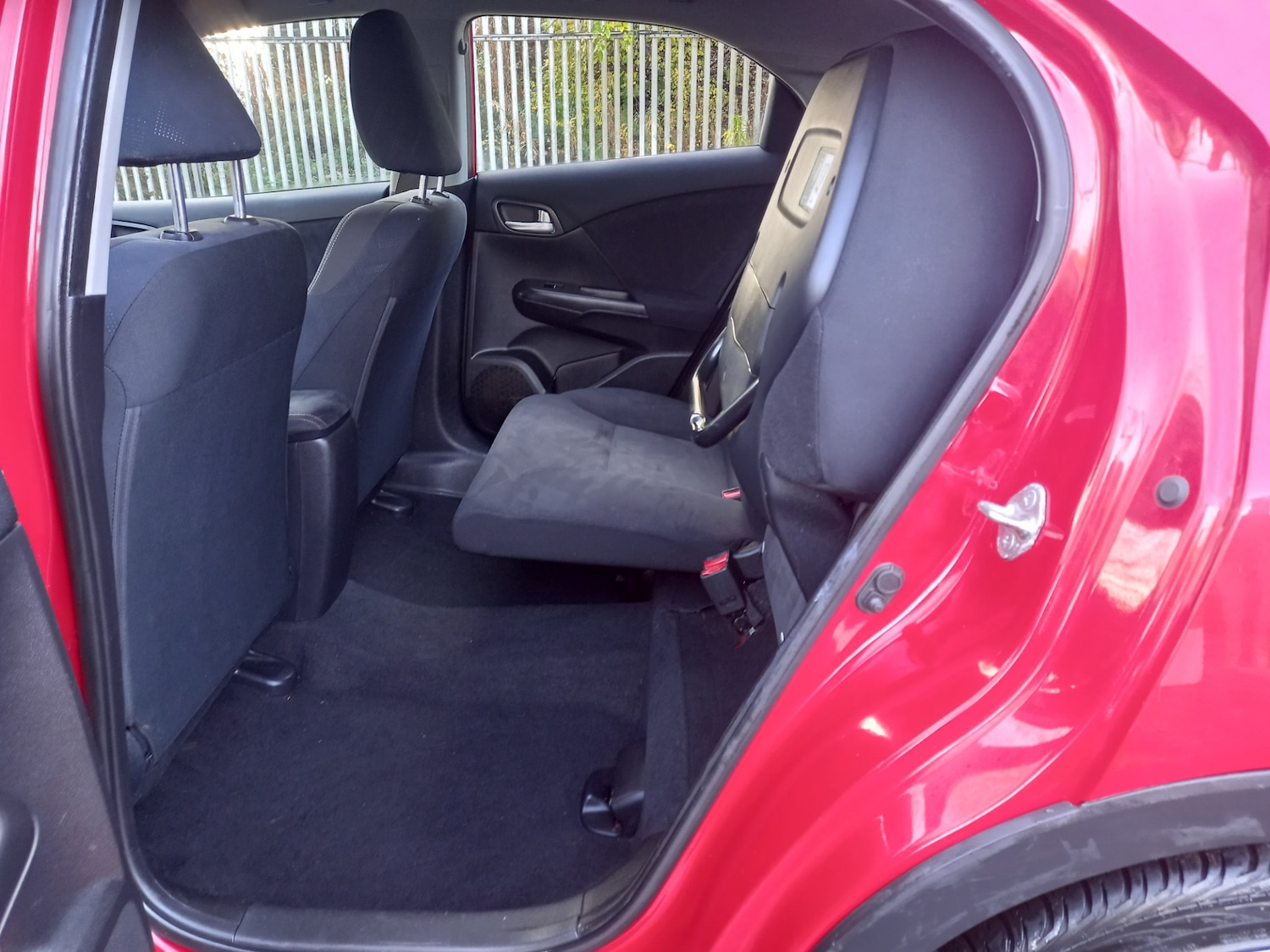 Used Honda Civic 2014 for sale - 76412290: Photo 28