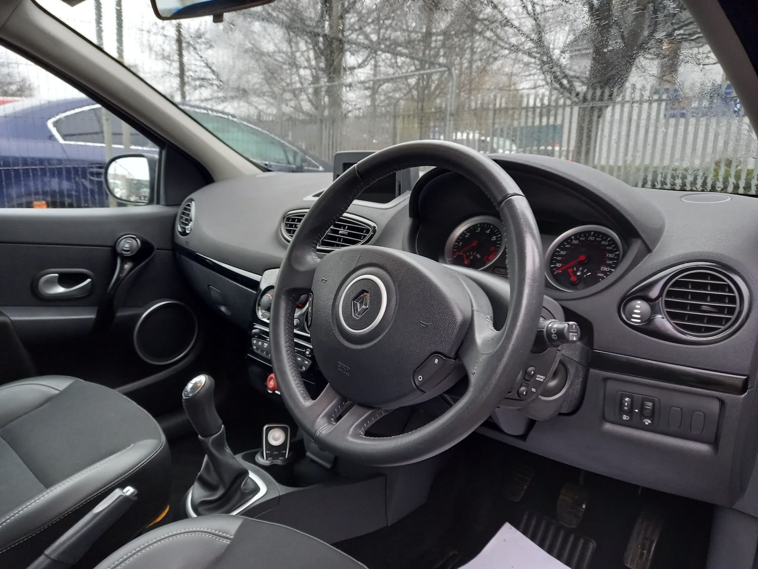 Used Renault Clio 2012 for sale - 76707017: Photo 12