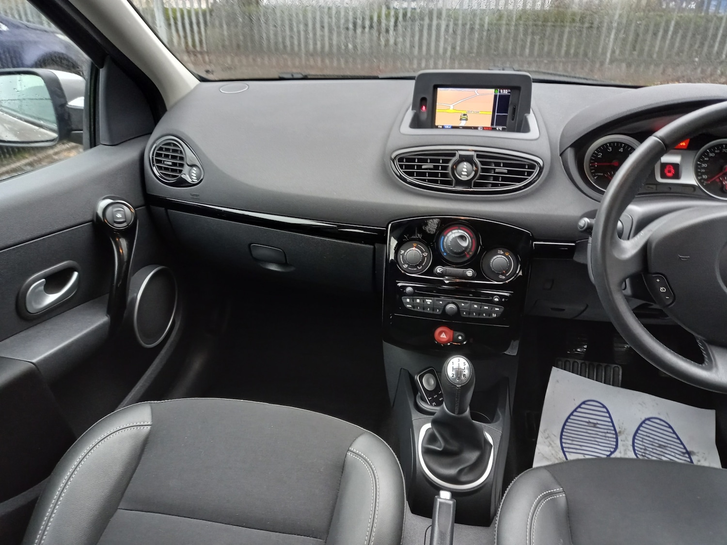 Used Renault Clio 2012 for sale - 76707017: Photo 15
