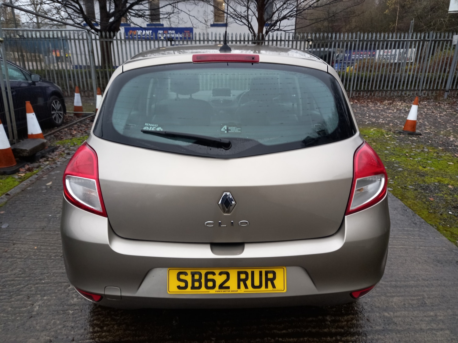 Used Renault Clio 2012 for sale - 76707017: Photo 4