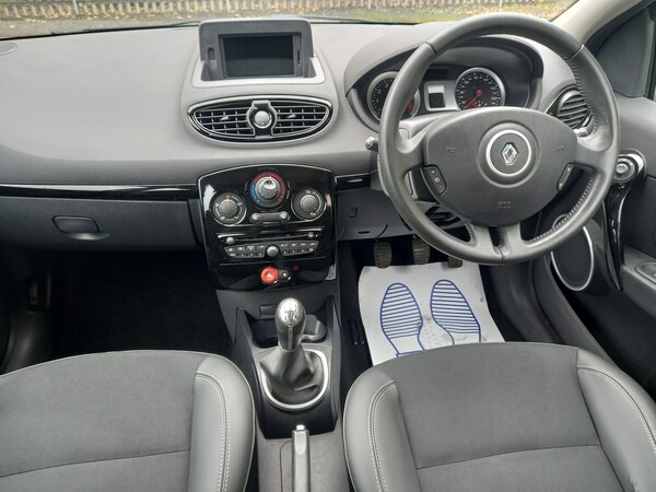 Used Renault Clio 2012 for sale - 76253048: Photo 18