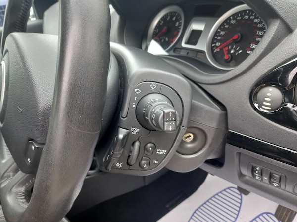 Used Renault Clio 2012 for sale - 76253048: Photo 28