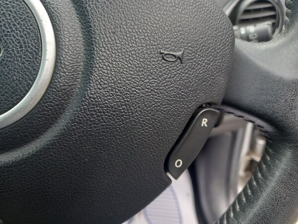 Used Renault Clio 2012 for sale - 76253048: Photo 33
