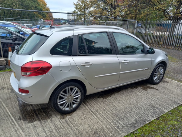 Used Renault Clio 2012 for sale - 76253048: Photo 5