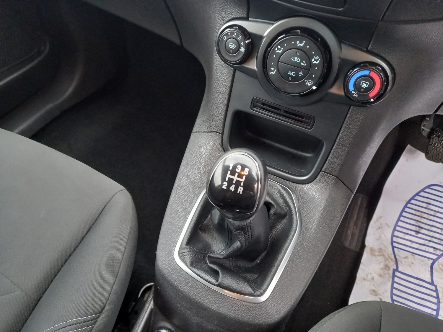 Used Ford Fiesta 2014 for sale - 77168113: Photo 18